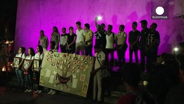 В Мексике почтили память 43 студентов, пропавших без вести год назад