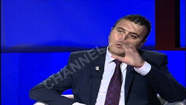 Debati: “Analizë e situatës politike”, nga Roland Qafoku