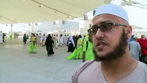 Pilgrims perform rituals on last day of hajj