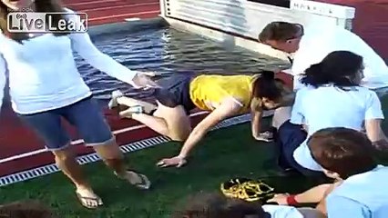 LiveLeak.com - Women's Sports Injuries 2013 (Owwiiee's)