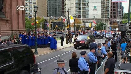 Philadelphia welcomes Pope Francis | DW News