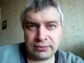 Попугай на голове