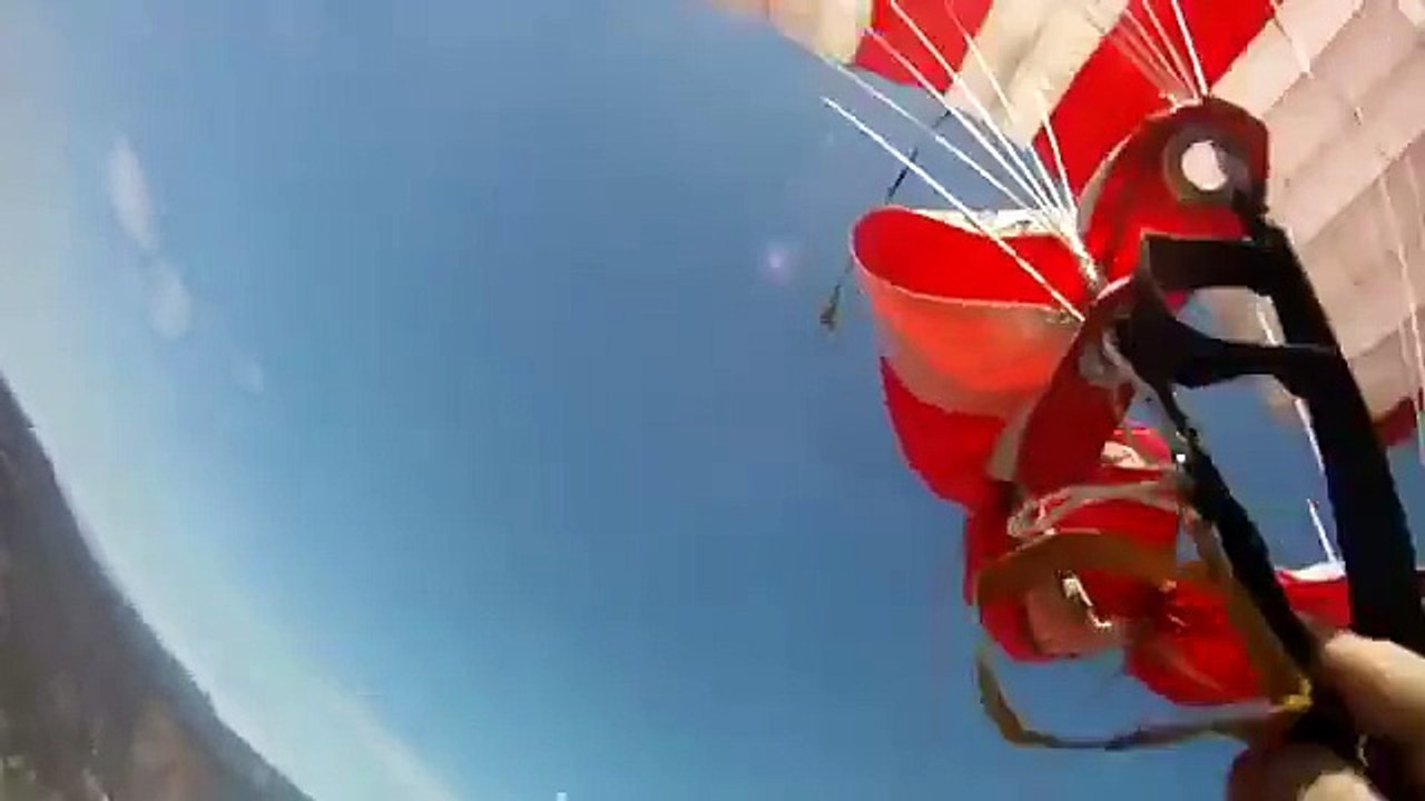 LiveLeak.com - How NOT To Wing Suit Out Of A Plane