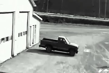 Robber doesn't know how to drive a stick