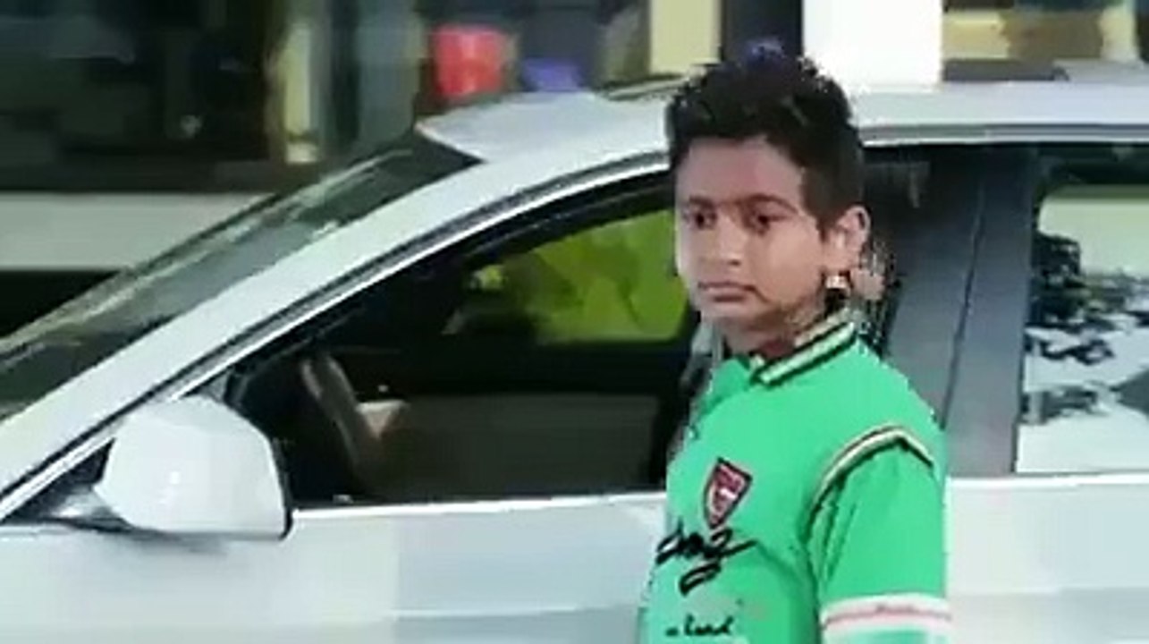 Brillient Example of Kindness Very Emotional Video