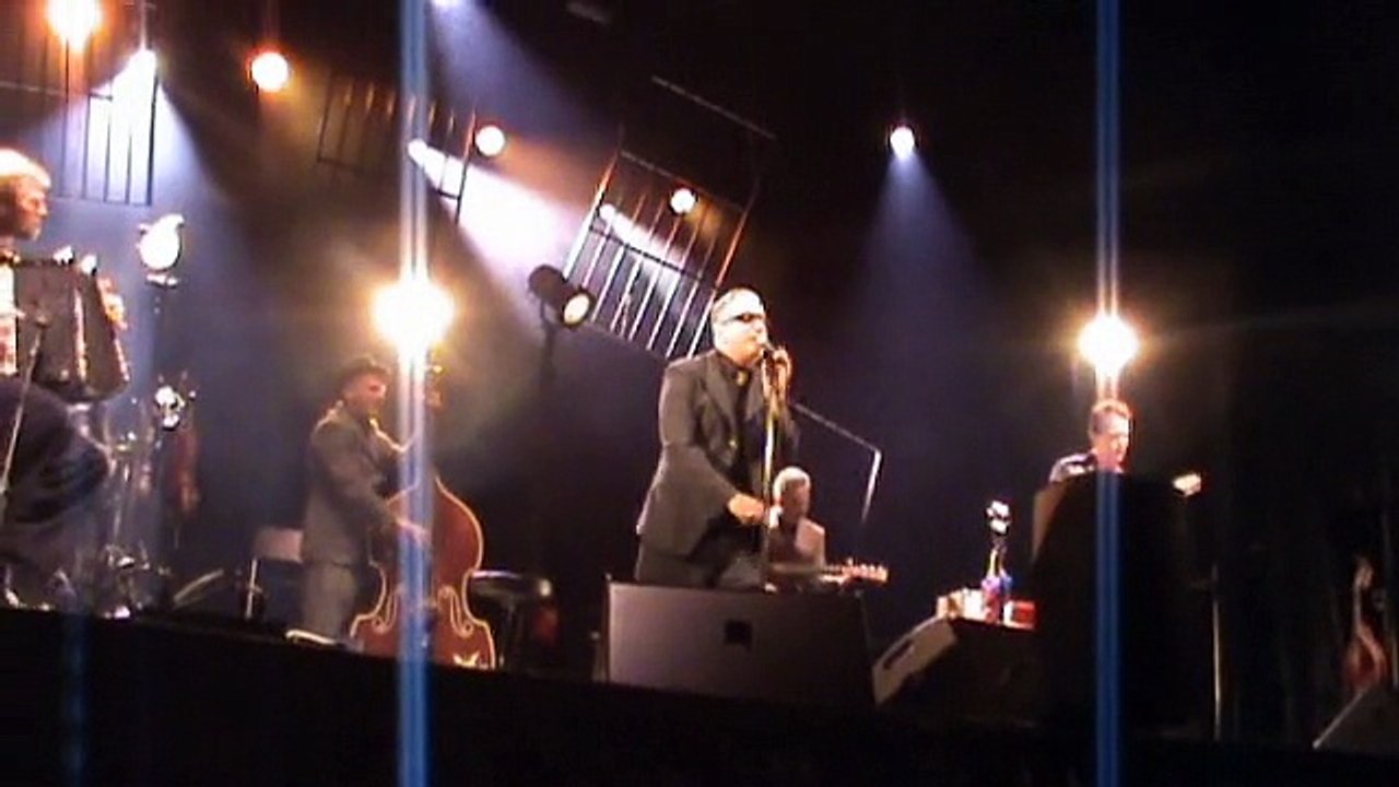 Sanseverino en concert a bruay labuissiere (fete artois com) 1er partie