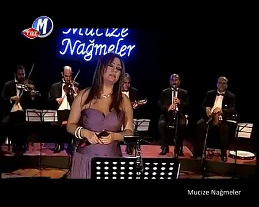 İzel - Bir Bahar Akşamı Rastladım Size (Mucize Nağmeler)