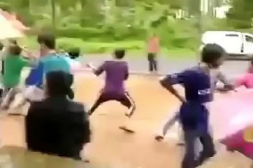 KERALA FUNNY ACCIDENTS VIDEOS INDIA - INDIAN FUNNIEST ACCIDENT CRASHES COMPILATION