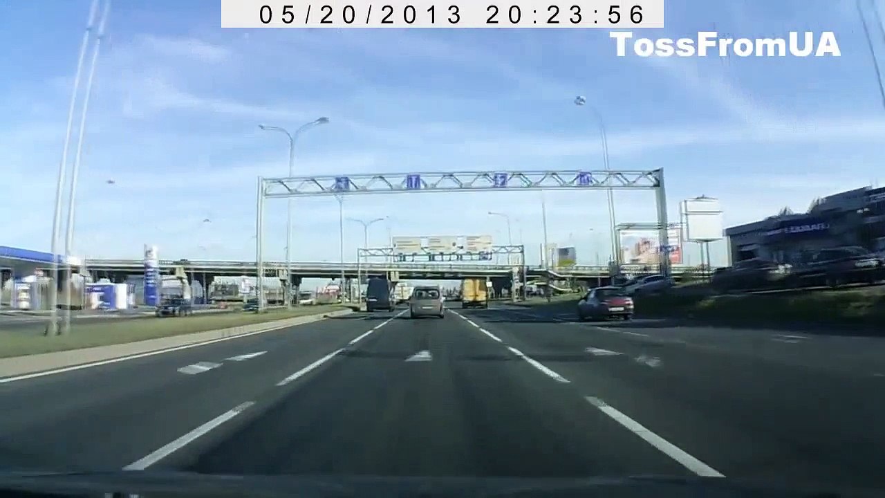 Baru Kecelakaan Mobil di Rusia juni 2013 (Bagian 34)