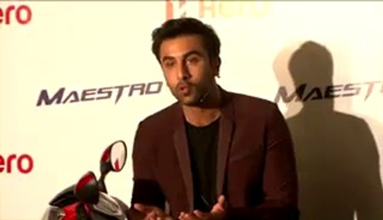 Ranbir Kapoor And Pakistani-Actress Mawra Hocane Affair 2015 By Daily Fun