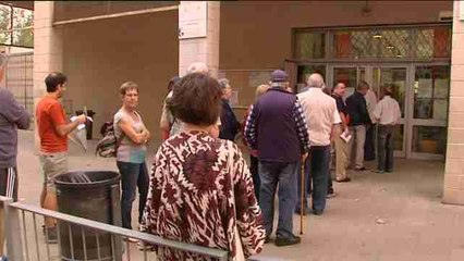 Los catalanes deciden en las urnas su proyecto de futuro