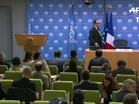 Syrie: premiers bombardements français contre le groupe EI