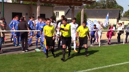 ENTRÉE DE LA BAYARD ET DU FC BOUAYE SUR LE TERRAIN