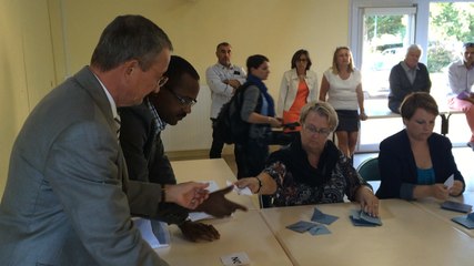 Theix et Noyalo disent oui à la fusion