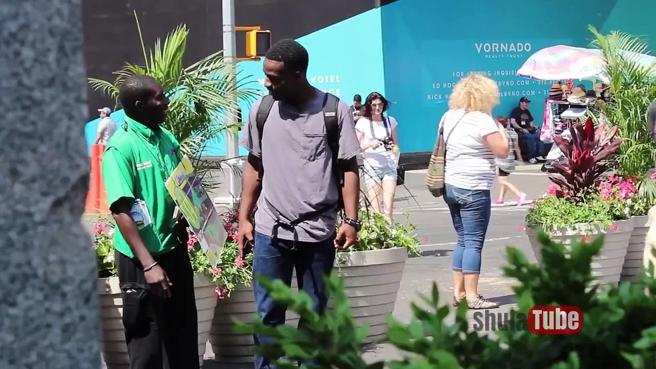 Extreme Farting On People! Fart Prank Pooter (ShulaTube)