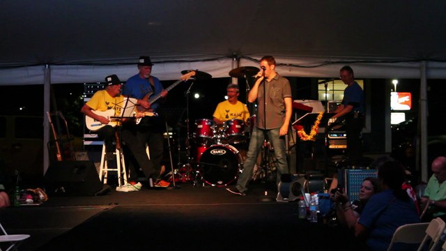 Brooke Wright & the Katz perform 'Love Me' Elvis Week 2015