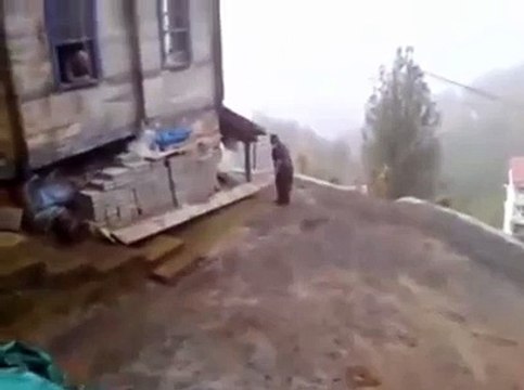 Rize'de 3 Kişiyi Kaçıran Kurbanlık Boğa Senide Unutmadık..