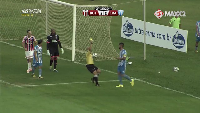 De mão não vale ! Zagueiro marca de mão e toma amarelo