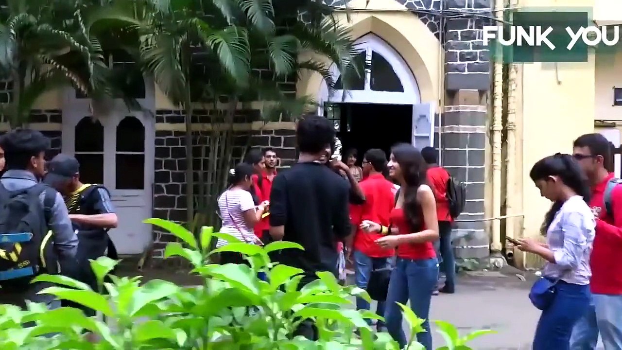 Getting Girls Phone Number in INDIA Funk You (Prank in India)