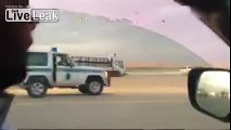 Fast and Furious: A Saudi citizen helping the police to stop a wanted man in his pickup