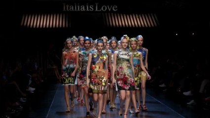 Vogue Fashion Week - Dolce & Gabbana Spring 2016 Ready-to-Wear