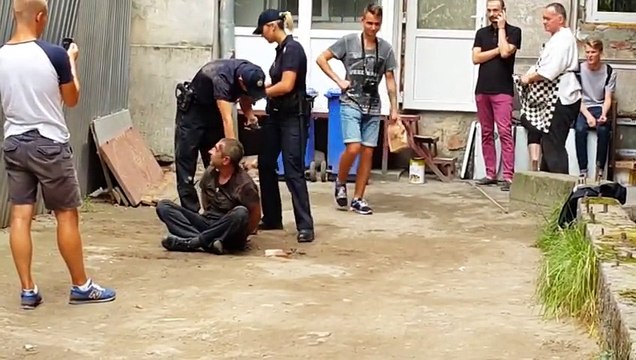 Нова поліція у Львові. Новая полиция в работе