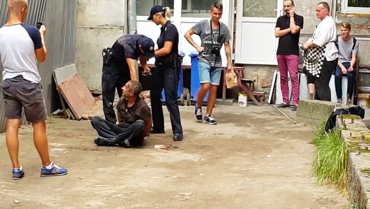 Нова поліція у Львові. Новая полиция в работе