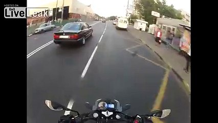 LiveLeak.com - Rude BMW Driver PITs a Passing Motorcyclist