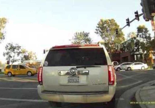 Small Plane Makes Emergency Landing on California Street