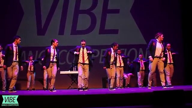 Incredible Synchronized Dance Performance - VideosMunch