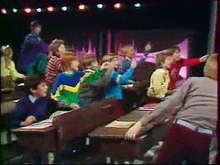 Pierre Richard chante " Madame Sardine"