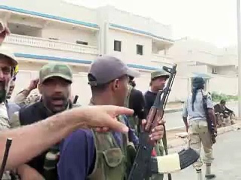 Libye: les forces du CNT reculent à Syrte sous le feu des pro-Kadhafi