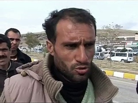 Séisme en Turquie: des camions des secours pillés, Ankara accepte l'aide étrangère