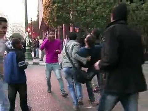 Egypte: les affrontements se multiplient, sept morts au Caire