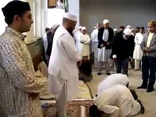 Watch What Is Going on Here, What Kind of Islam Is This, Really Shameful