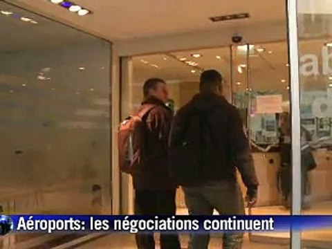 Aéroports: 9e jour de grève des agents de sûreté qui vont décider de la suite