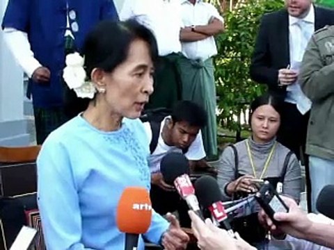 L'UE récompensera la Birmanie pour ses réformes, assure Juppé