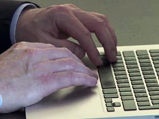 Journalistes espionnés: le procureur Courroye n'entend pas démissionner