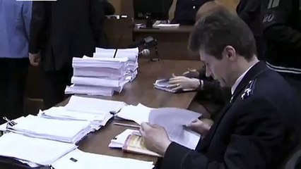 Vladimir Poutine derrière les barreaux