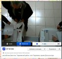Le bourrage d'urnes en Russie filmé par une webcam