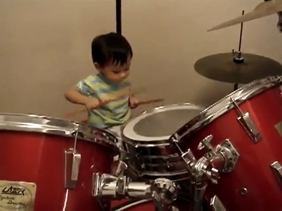 bébé batteur