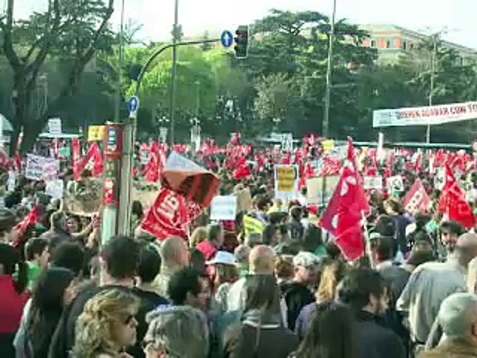L'Espagne présente un budget d'une rigueur historique au lendemain de manifestations monstres