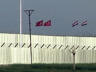 Syrie: Damas dit commencer à appliquer le plan Annan, pas de retrait de l'armée