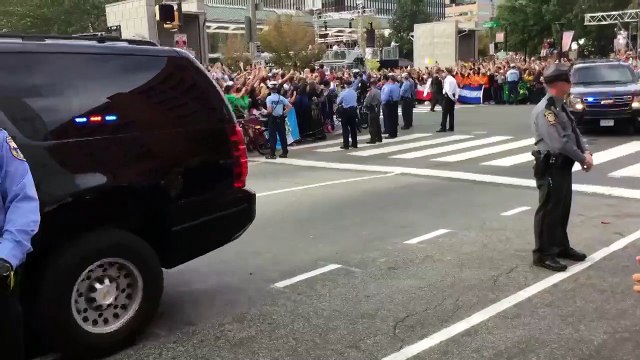 Un bébé pape béni par le pape