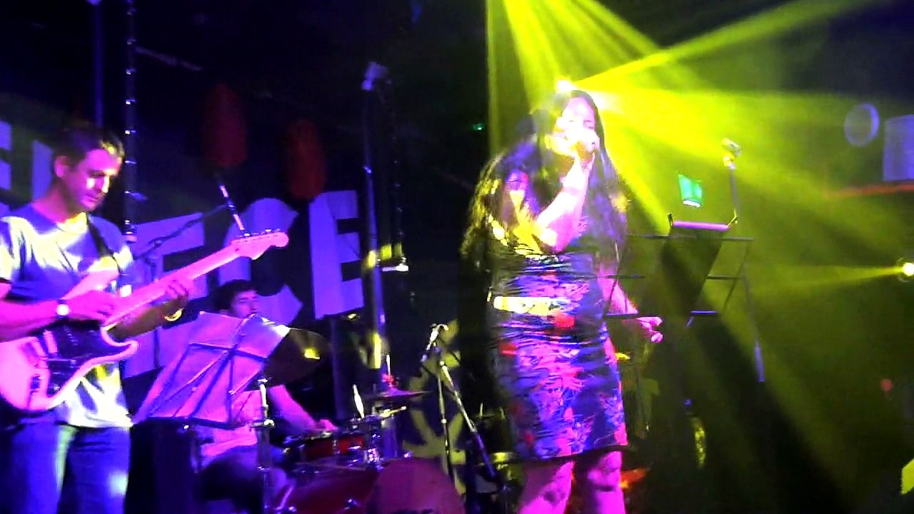 27-09-15 Mini Moon festival at the Fleece Nadiah & the Light Fantastic