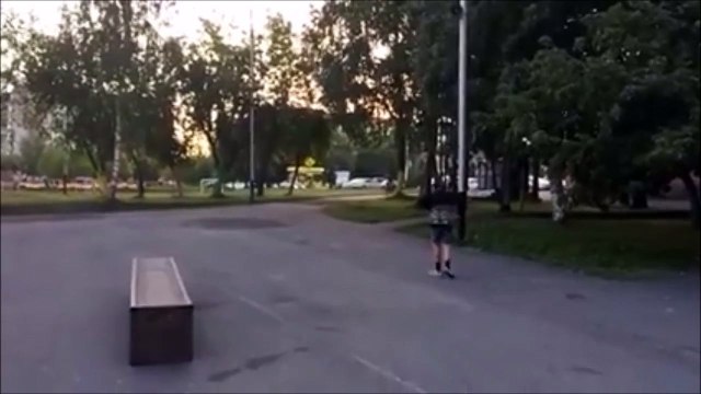 Insane BMX Fail : head first on the ground!