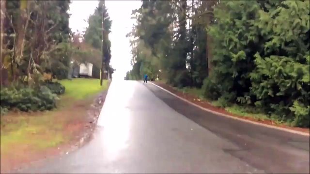 Très grosse gamelle en roller... Headshot