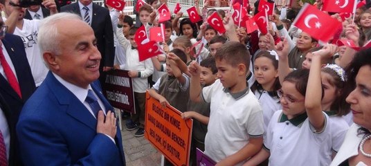 Edirne Valisi Şahin'den 'uzun tatil' eleştirisi