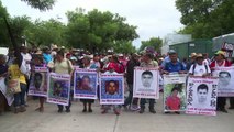 Mexique: des proches des 43 étudiants disparus manifestent