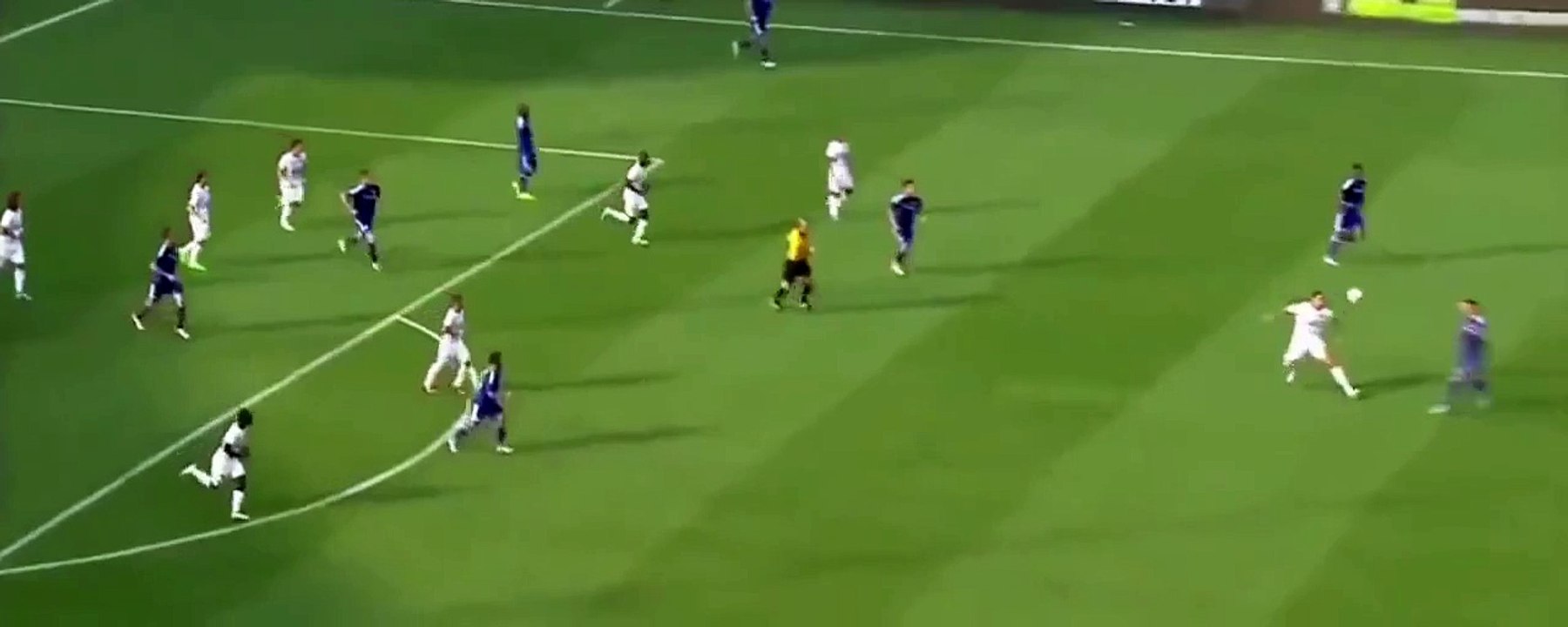 Zlatan Ibrahimovic brutally elbowed John Terry PSG vs Chelsea 2015